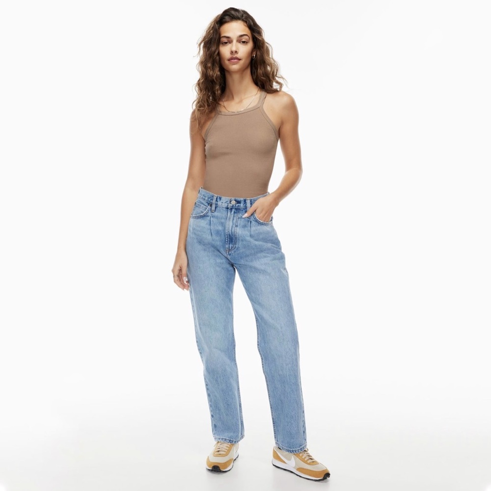 NWOT Aritzia Denim Forum The Anita Super High Pleated Loose 28L size 24 - Picture 2 of 13